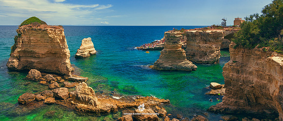 Faraglioni di Torre Sant'Andrea, Salento, Apulia, Italia