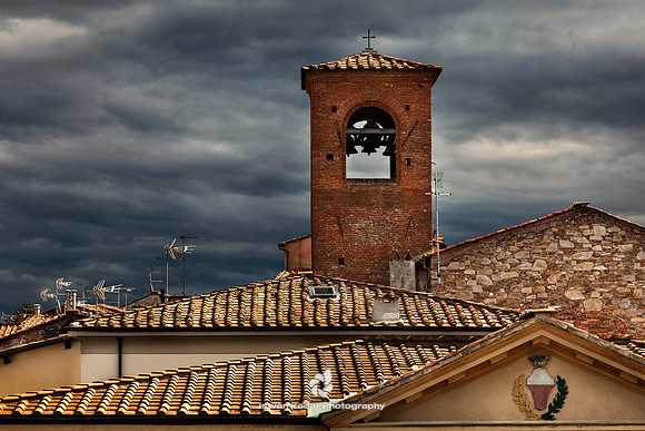 Antennas, Architecture, "Building Exterior", City, Clouds, "Colour Image", Crowded, Day, "Elevated View", Horizontal, "Italian Culture", Italy, Lucca, "No People", Old, Outdoors, Photography, Roof, "S