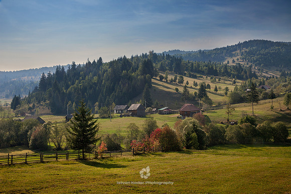 Csinód Village