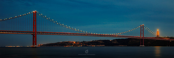 Ponte 25 de Abril at Sundown