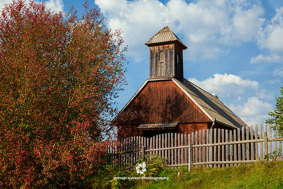 Little Wooden Church, Csinód