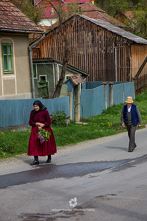 Villagers in Szék