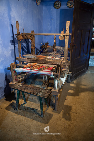 Traditional Homespun Weaving
