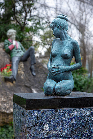 Statue of Constance Lloyd – Companion Piece to Oscar Wilde Statue