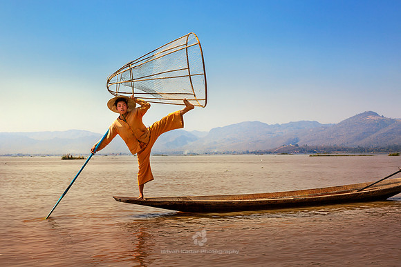 Balancing Intha Fisherman