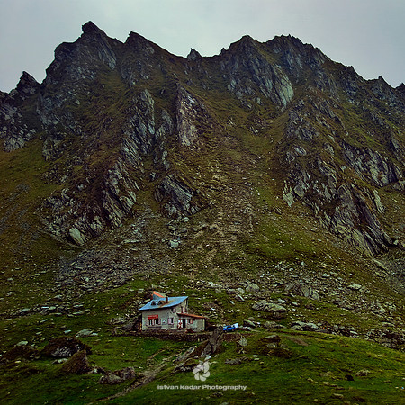 Blue Roof Cabin