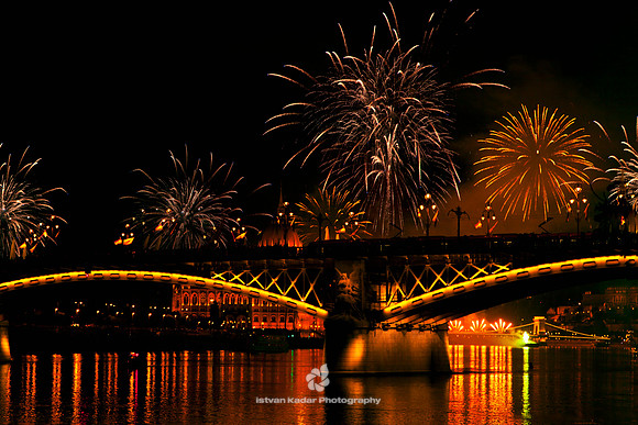 Anniversary, "August 20", Beauty, Black, Bridge, Budapest, Celebration, Dark, Decorating, Europe, Event, Exploding, Fire, Fireworks, Glowing, Holiday, Light, Night, Party, Pyrotechnics, Sky, Smoke, Sp