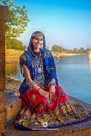 Rajasthani Woman in Traditional Dress at Gadisar Lake, Jaisalme